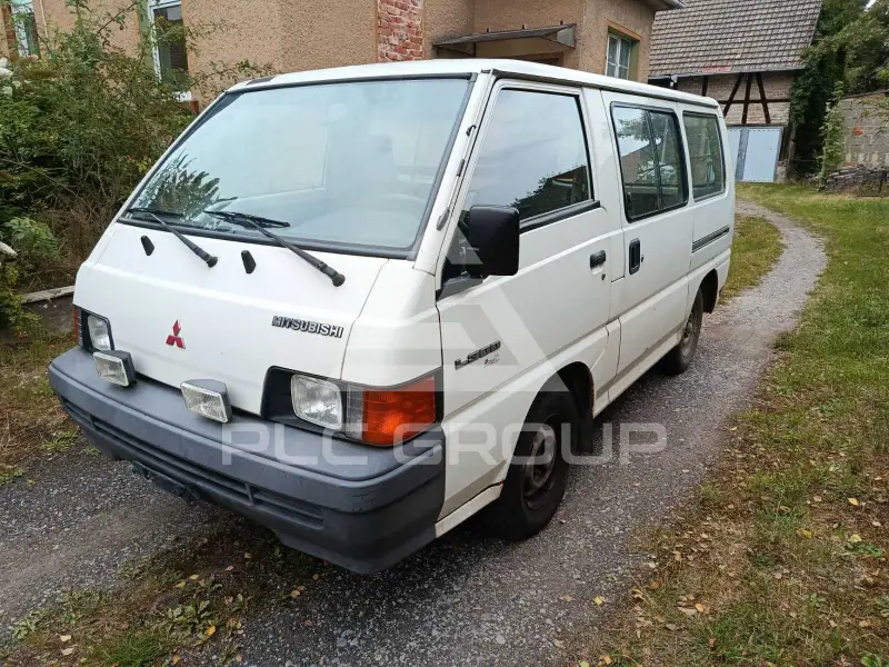 1990 Mitsubishi L300