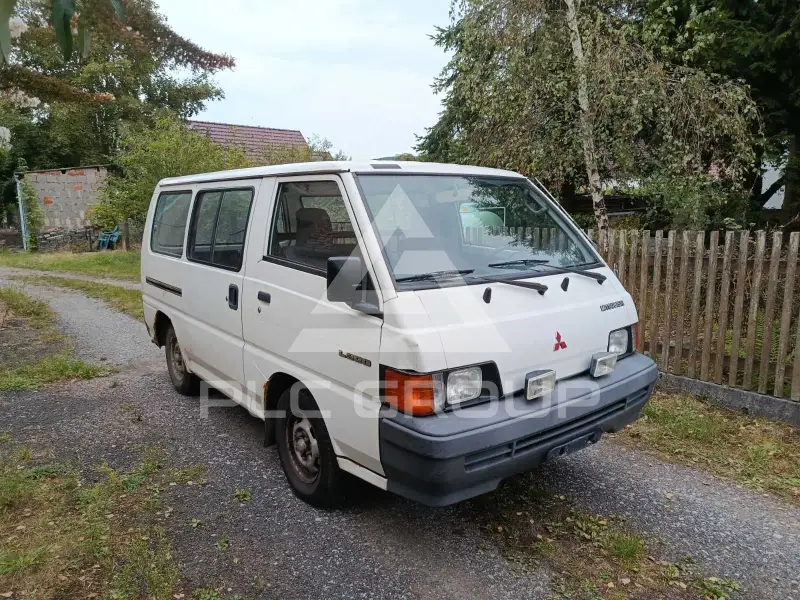 1990 Mitsubishi L300