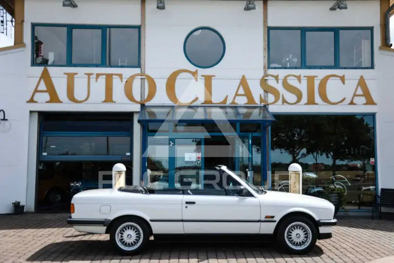 1990 BMW 320