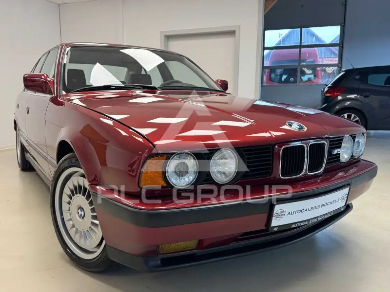 1990 BMW M5