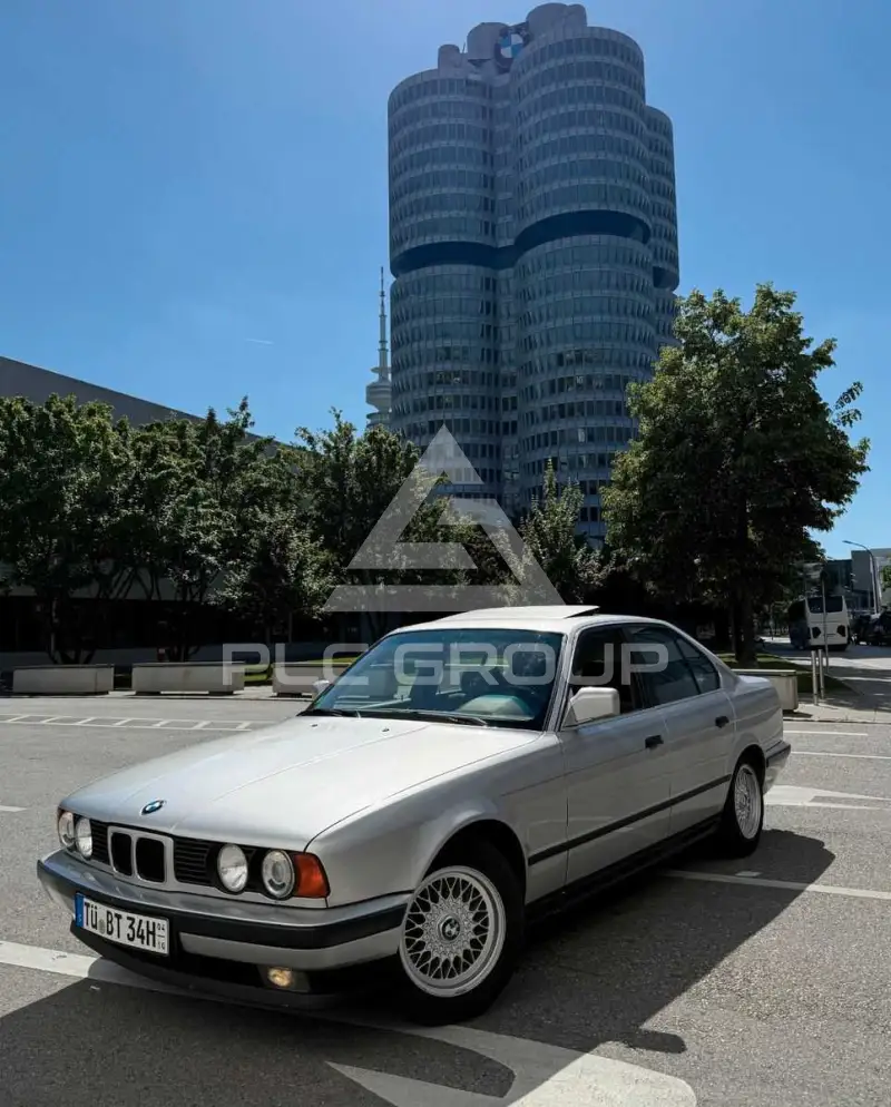 1990 BMW 520