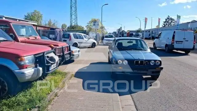 1990 BMW 318