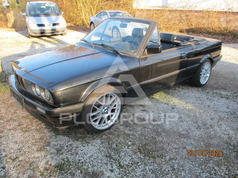 1990 BMW 318
