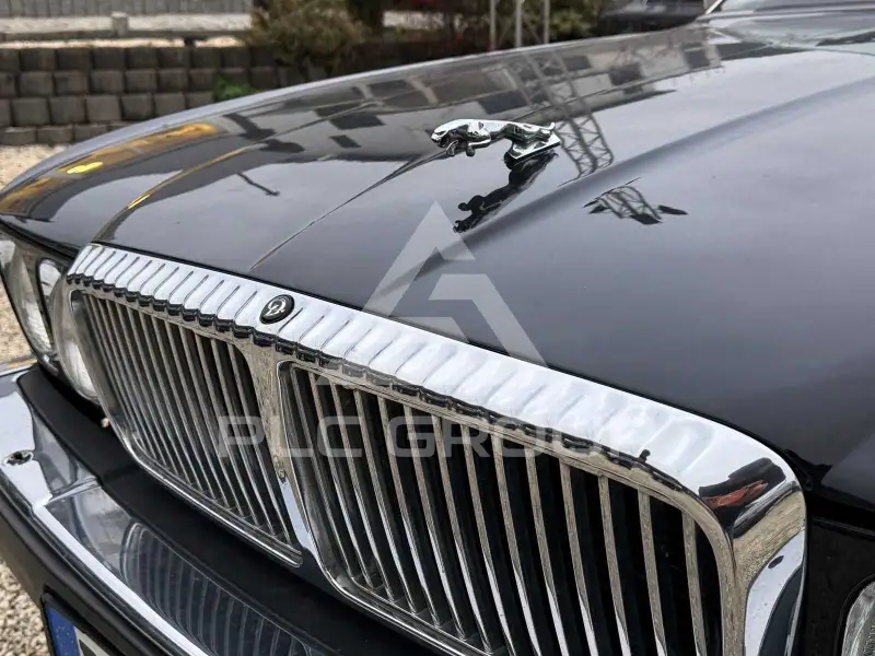 1990 Jaguar XJ