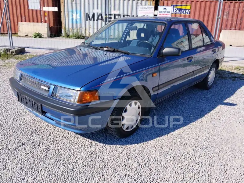 1990 Mazda 323