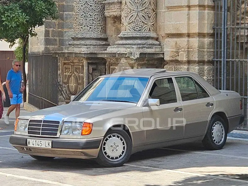 1990 Mercedes Benz E 300