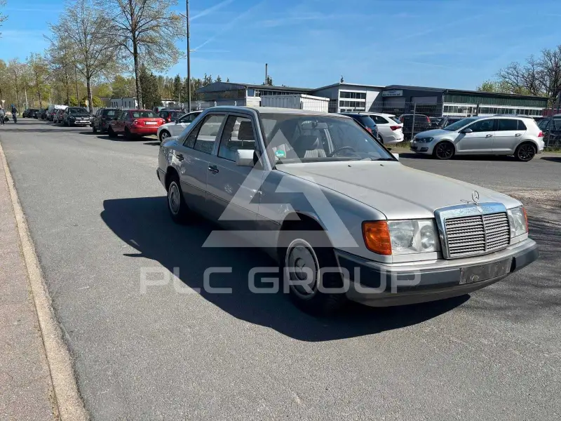 1990 Mercedes Benz E 300