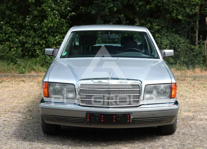 1990 Mercedes Benz 420