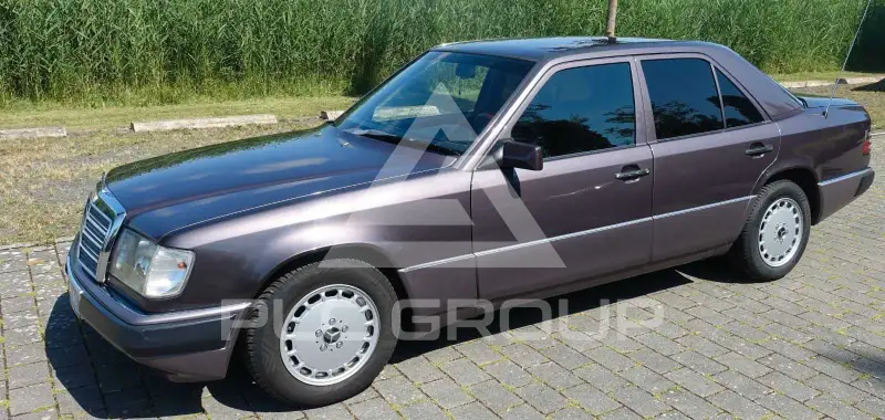 1990 Mercedes Benz 250