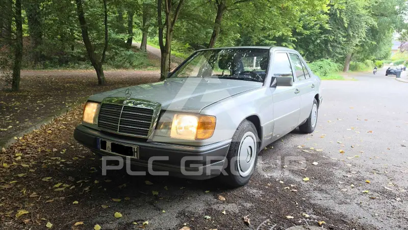 1990 Mercedes Benz 200