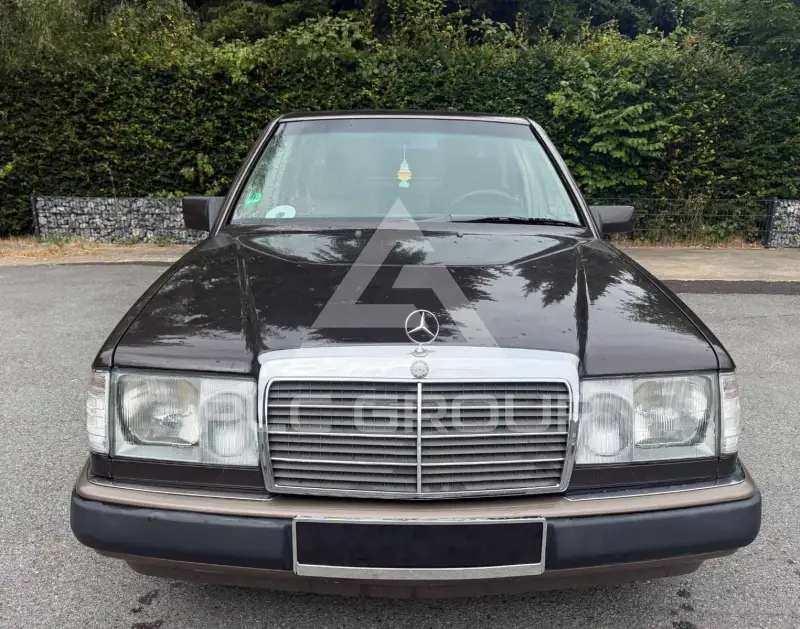 1990 Mercedes Benz 230