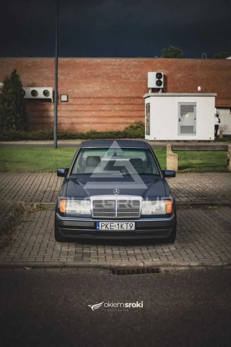 1990 Mercedes Benz E 230