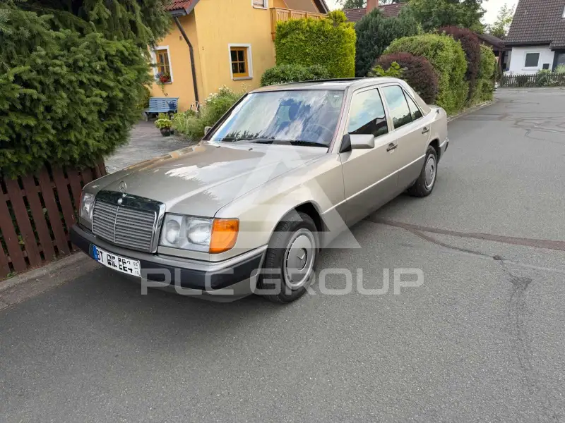 1990 Mercedes Benz E 230