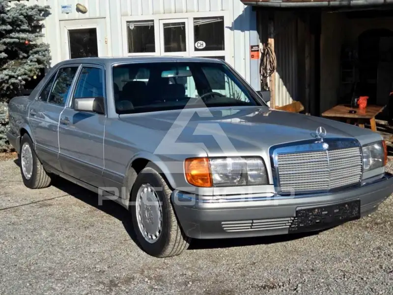 1990 Mercedes Benz S 300