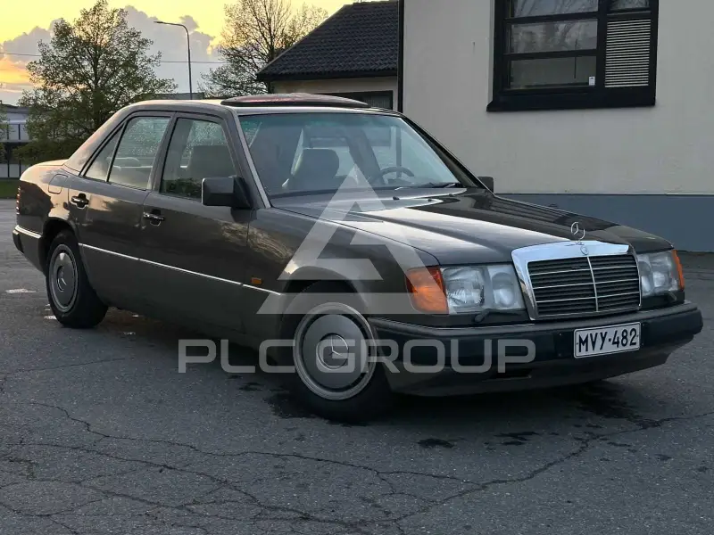 1990 Mercedes Benz E 300