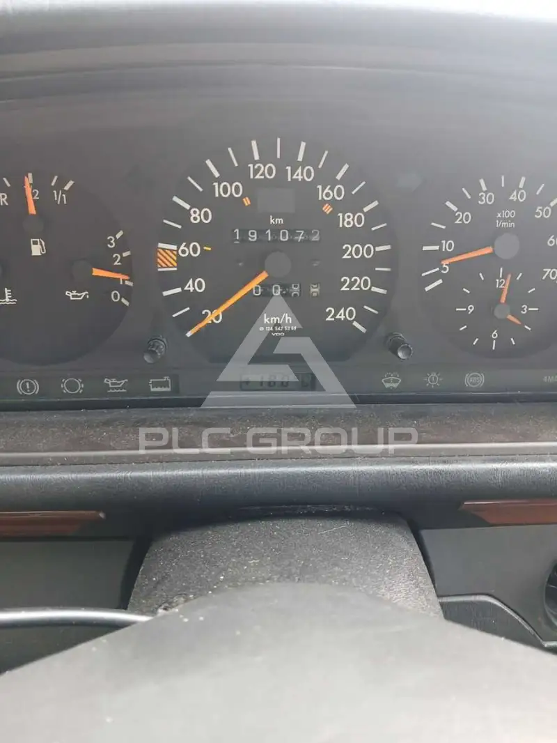 1990 Mercedes Benz E 300