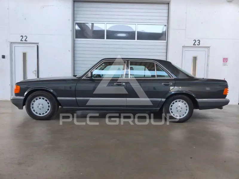 1990 Mercedes Benz 560