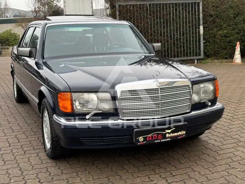 1990 Mercedes Benz 560