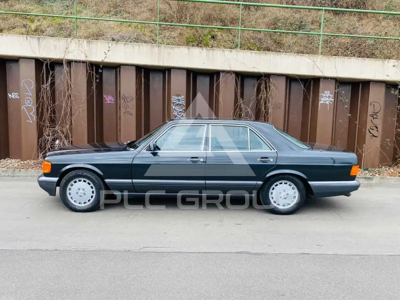 1990 Mercedes Benz 560