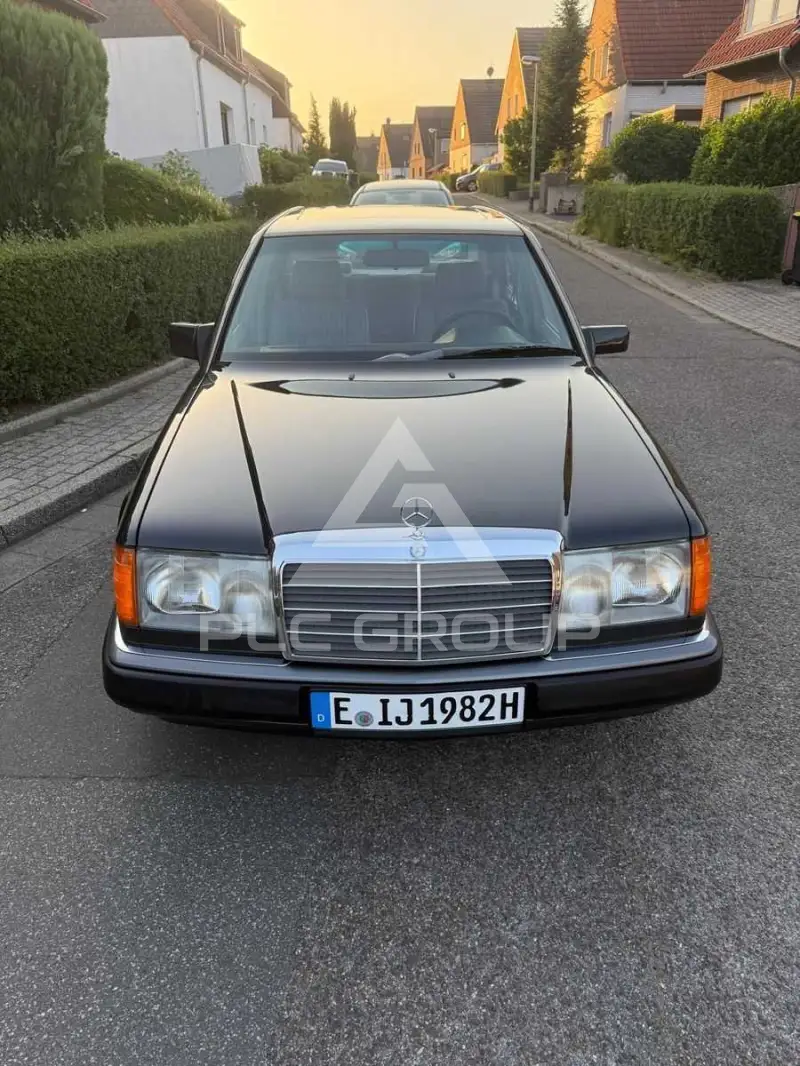 1990 Mercedes Benz E 200