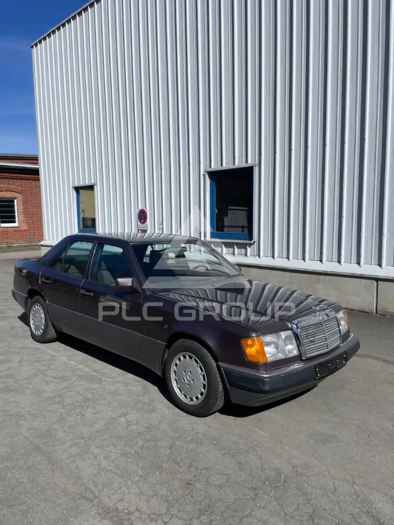 1990 Mercedes Benz E 200