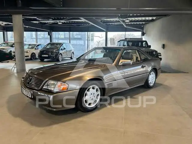 1990 Mercedes Benz SL 500