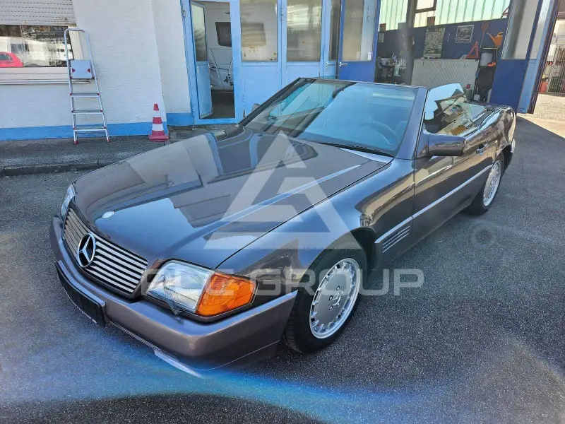 1990 Mercedes Benz SL 300