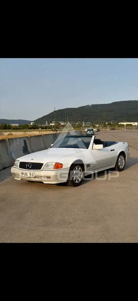 1990 Mercedes Benz SL 300