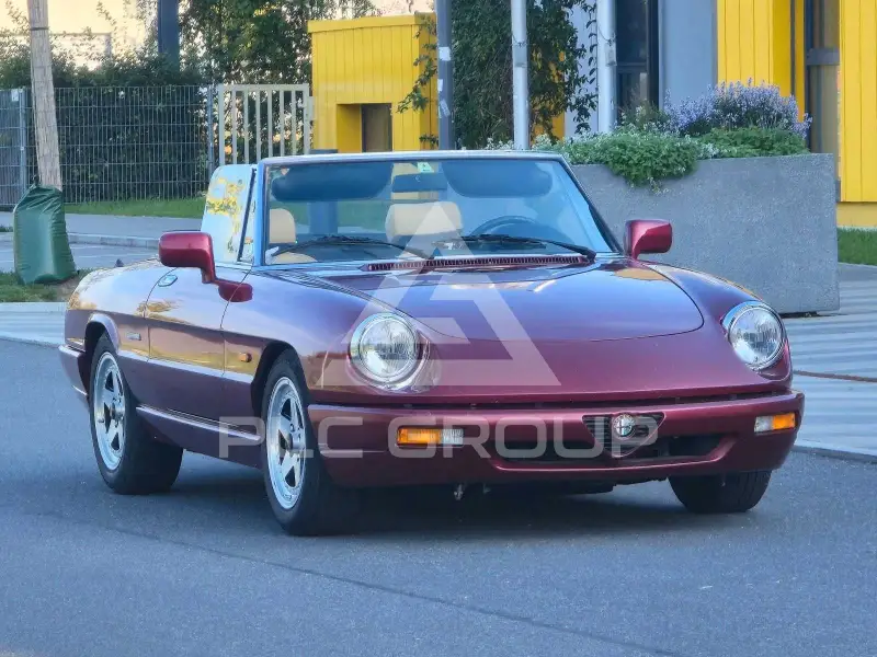 1990 Alfa Romeo Spider