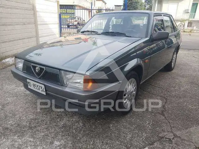 1990 Alfa Romeo 75