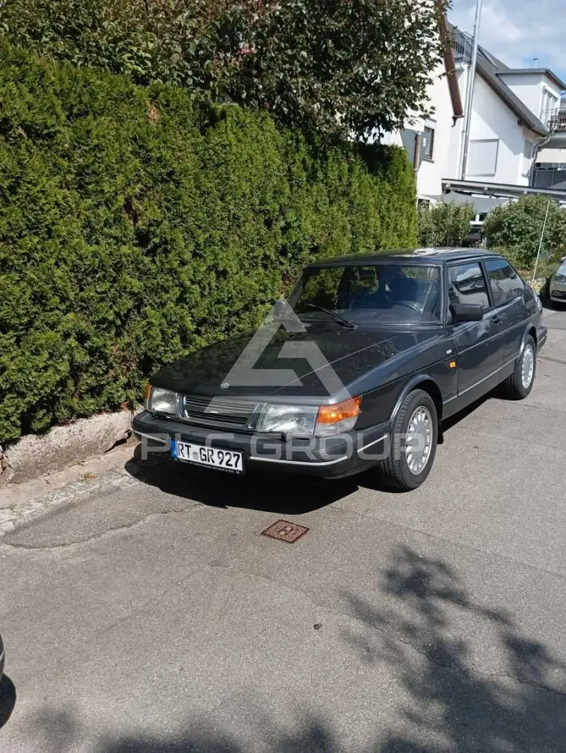 1990 SAAB 900