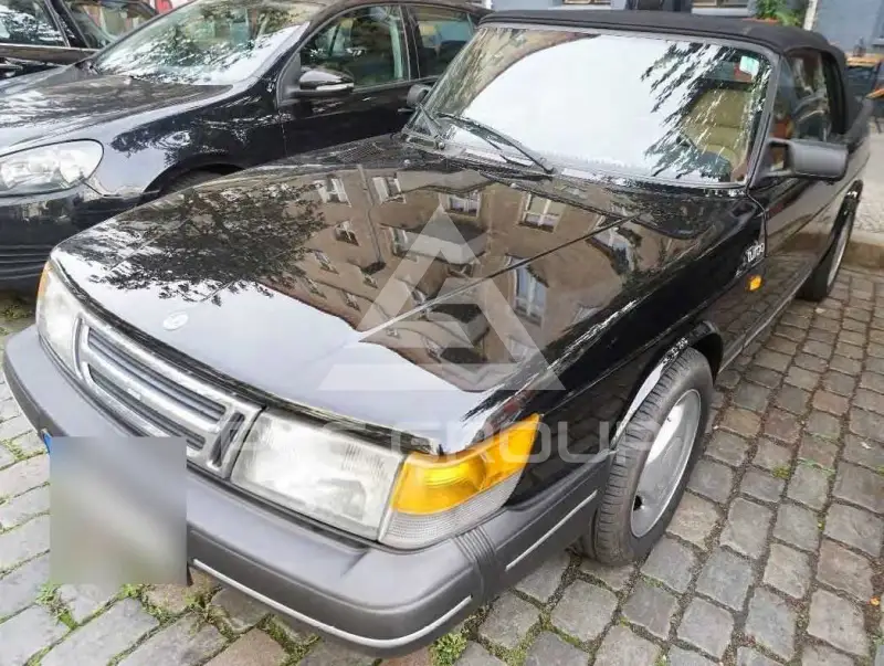 1990 SAAB 900