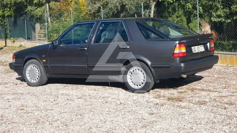 1990 SAAB 9000