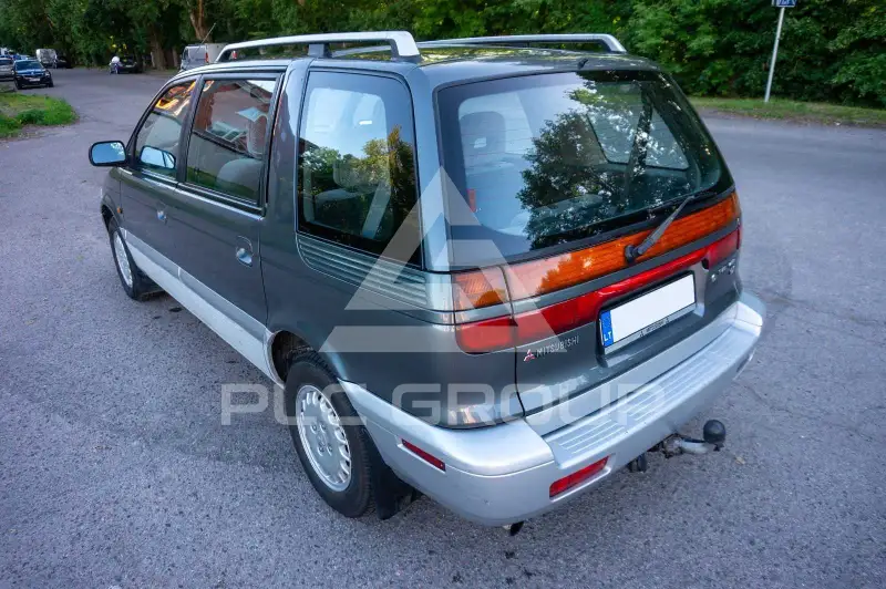 1991 Mitsubishi Space Wagon