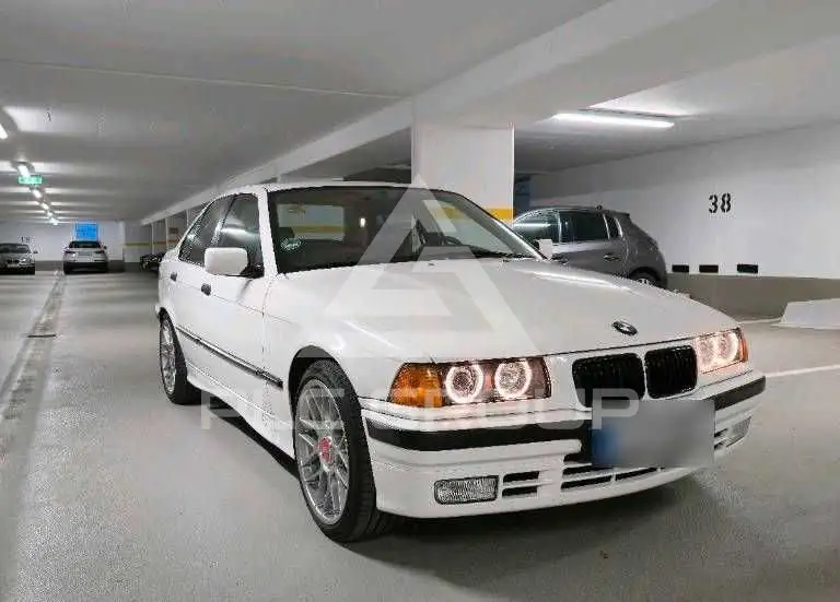 1991 BMW 325