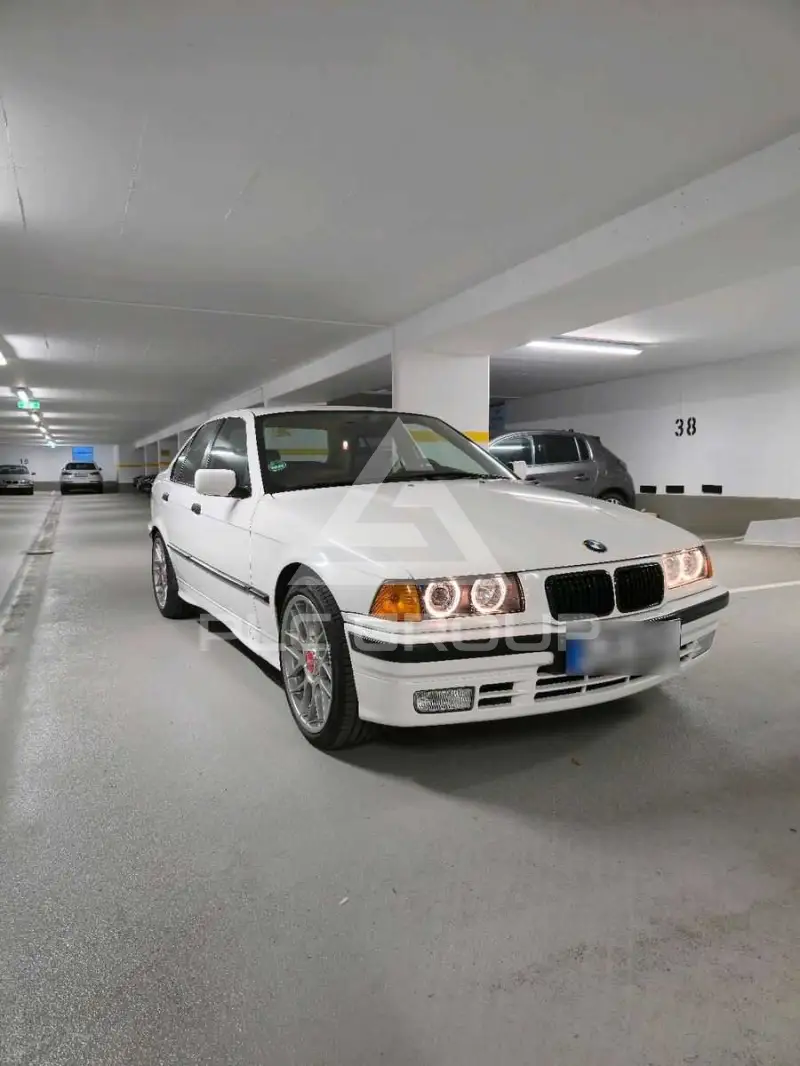 1991 BMW 325
