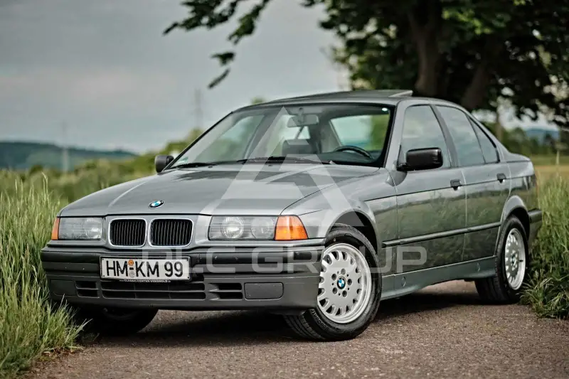 1991 BMW 320