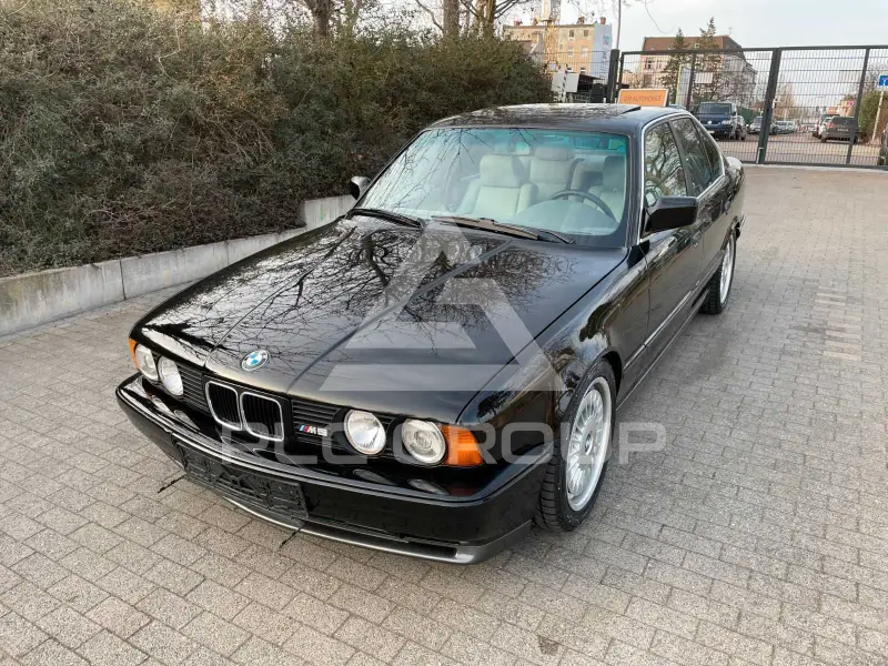 1991 BMW M5