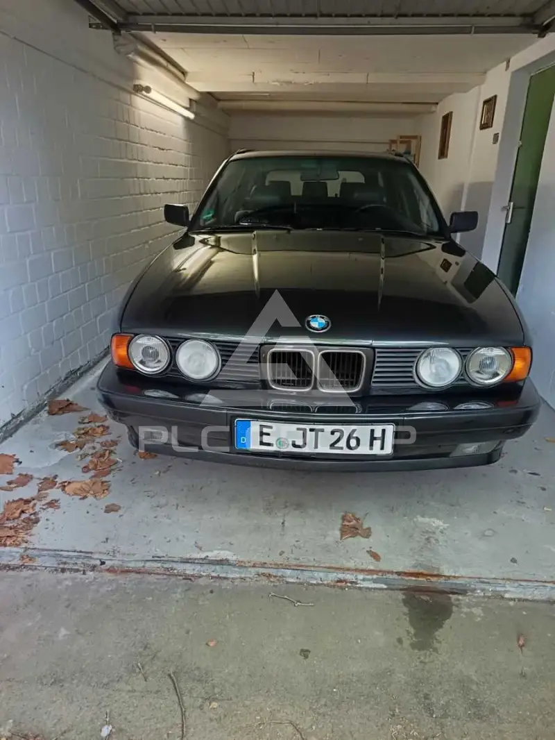 1991 BMW 520