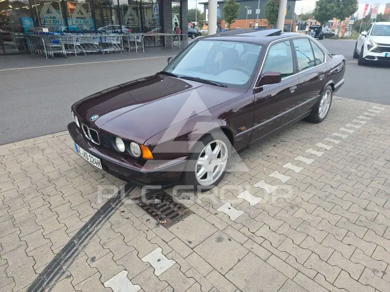 1991 BMW 520
