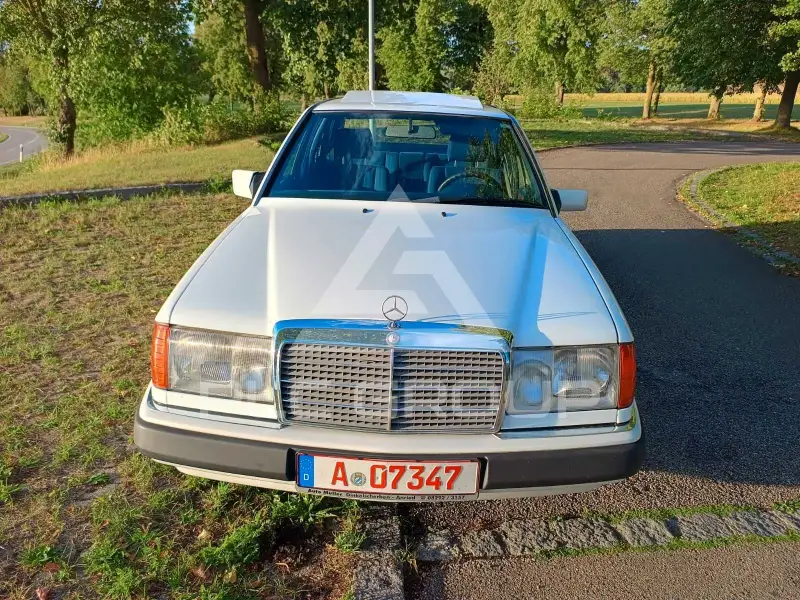 1991 Mercedes Benz E 300
