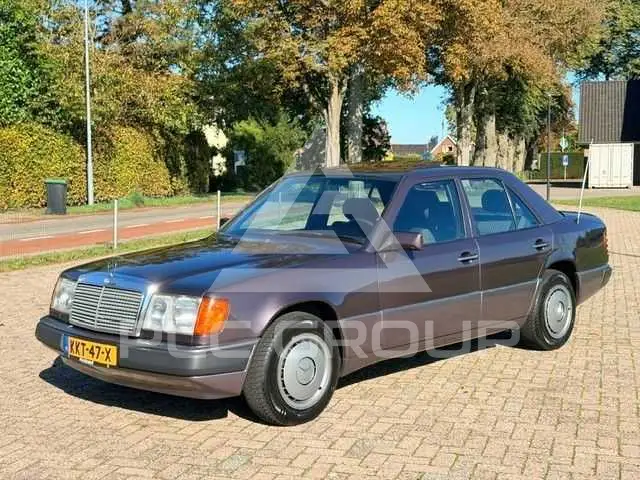 1991 Mercedes Benz 200