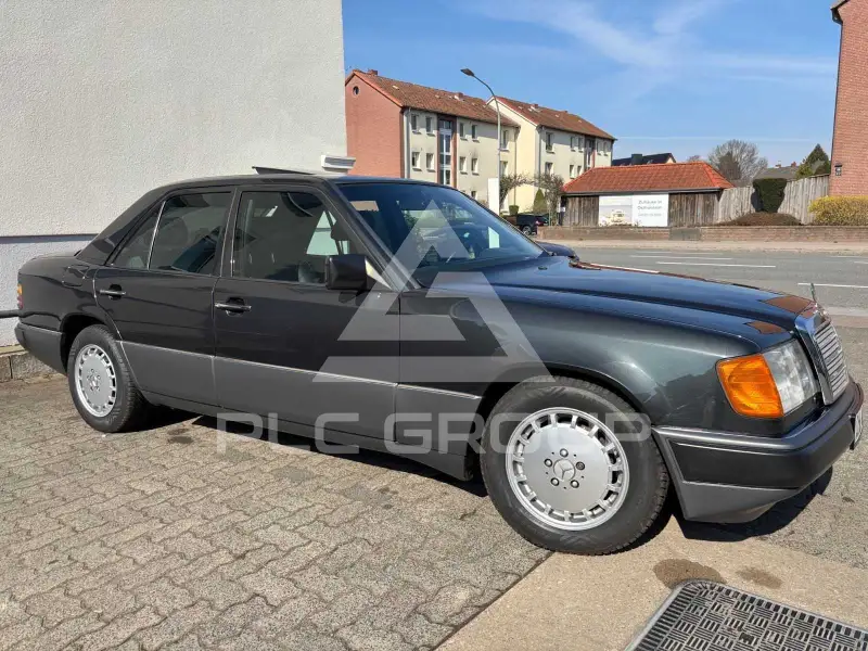 1991 Mercedes Benz 200
