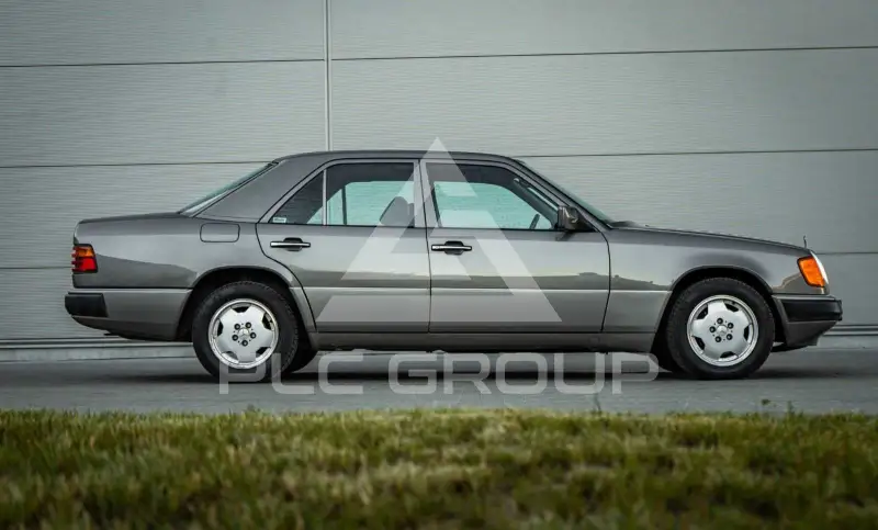 1991 Mercedes Benz E 230