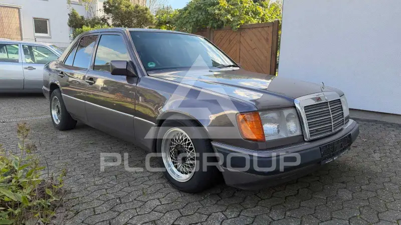 1991 Mercedes Benz E 230
