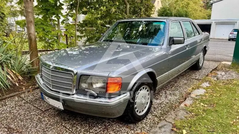 1991 Mercedes Benz 560