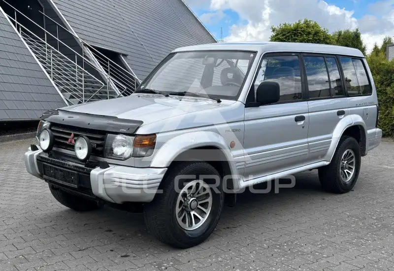 1992 Mitsubishi PAJARO