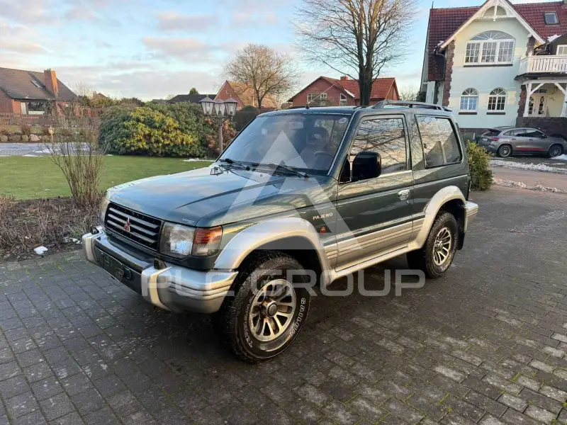 1992 Mitsubishi PAJARO