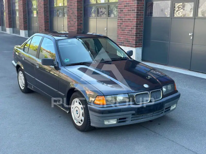 1992 BMW 316