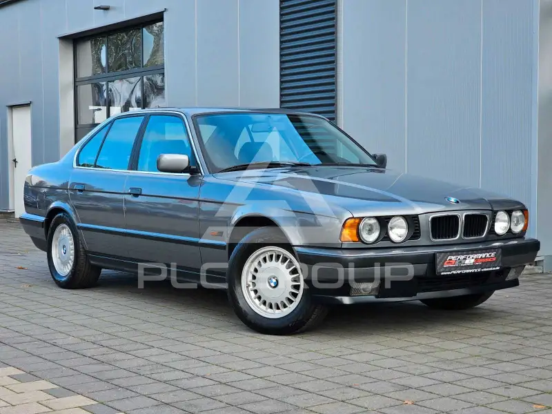 1992 BMW 530